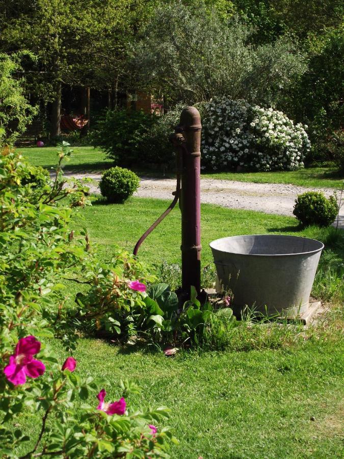 La Chaussee D'Olivet En Mayenne Exterior foto